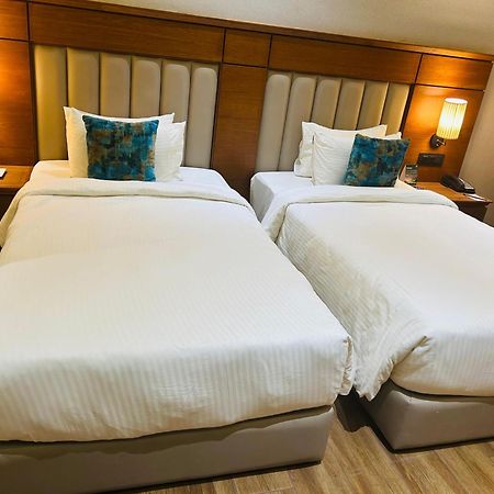 Sayaji Morbi Hotel ภายนอก รูปภาพ