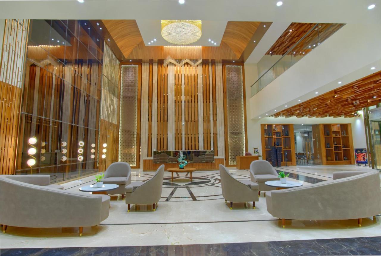 Sayaji Morbi Hotel ภายนอก รูปภาพ