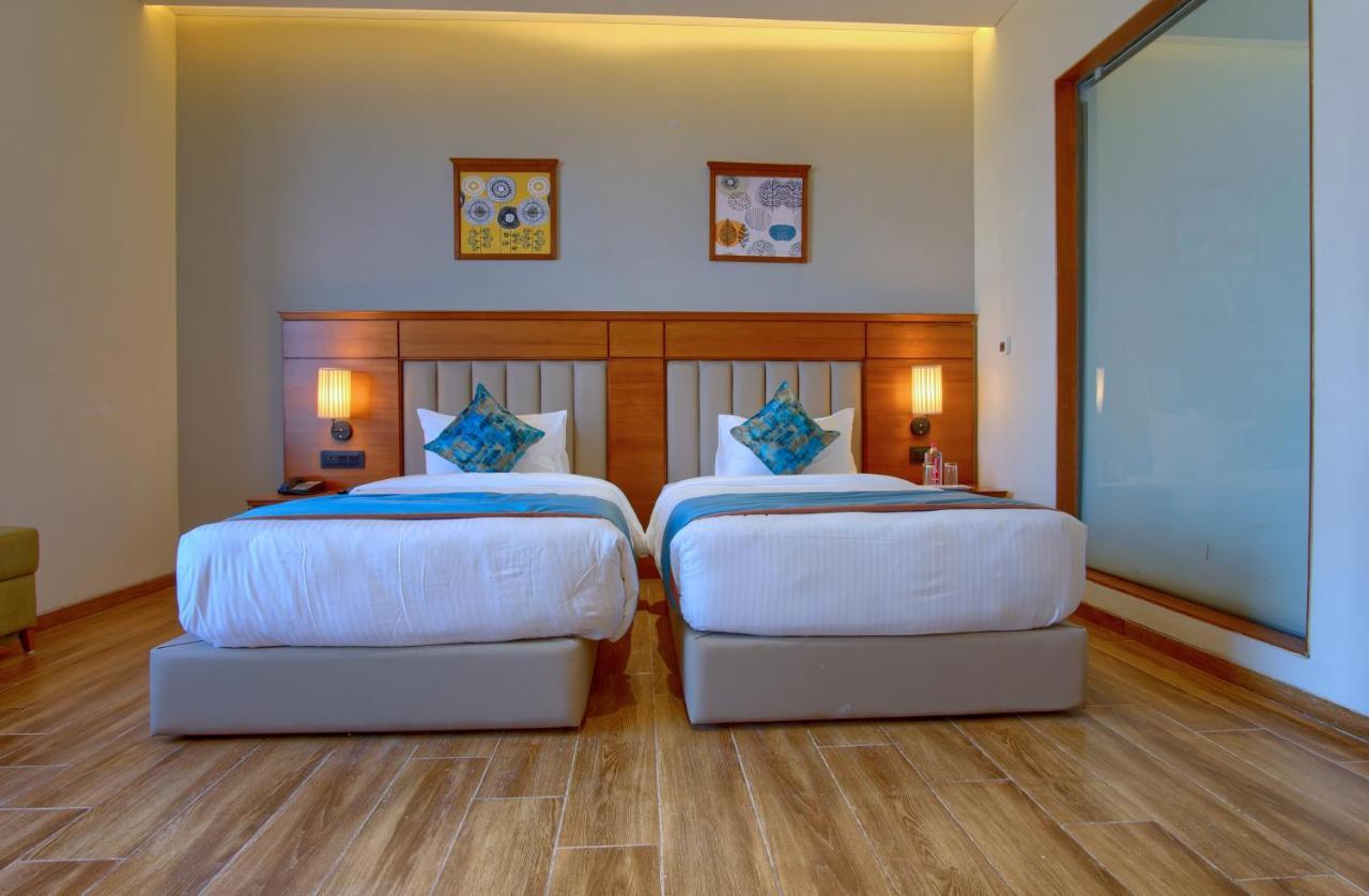 Sayaji Morbi Hotel ภายนอก รูปภาพ