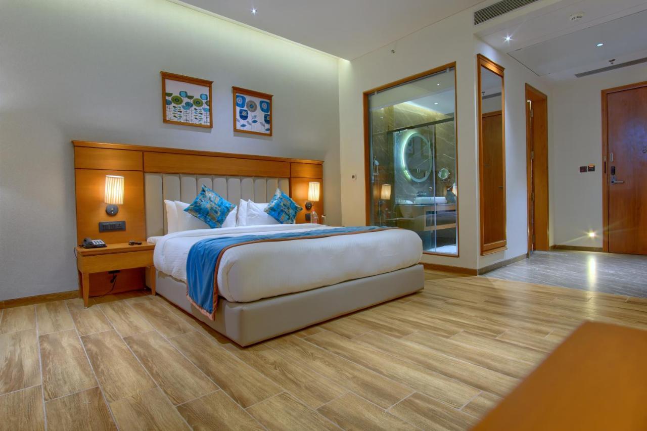 Sayaji Morbi Hotel ภายนอก รูปภาพ