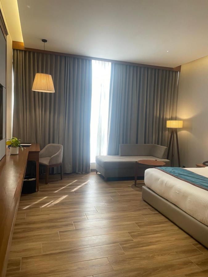 Sayaji Morbi Hotel ภายนอก รูปภาพ