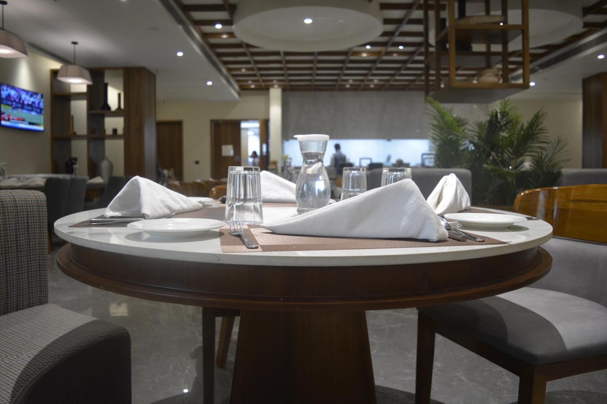 Sayaji Morbi Hotel ภายนอก รูปภาพ